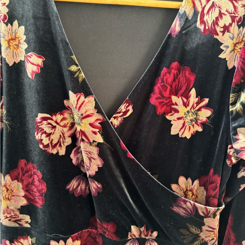 Black Collection Velvet Floral Wrap Dress XL Whimsigoth Cottagecore Coquette - Picture 5 of 12